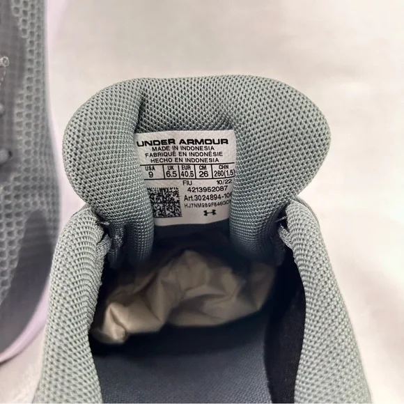 Under Armour Gray Woman’s Sneakers - Picture 8 of 9